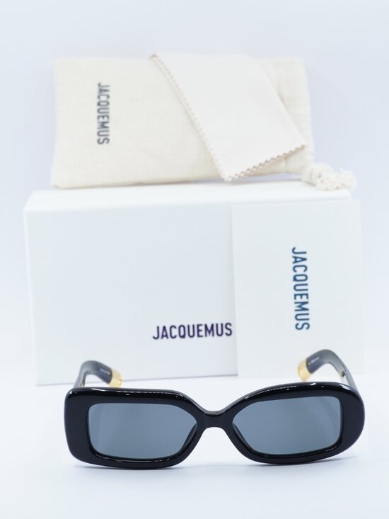 Jacquemus ROND CARRE JAC/11 C1 Rectangle Sunglasses - Shiny Black\\Grey main image 4
